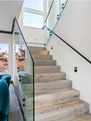 glass-stair-railing-matte-black