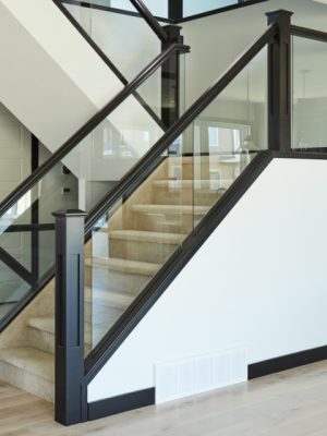 modern-dadoed-glass-railing-1